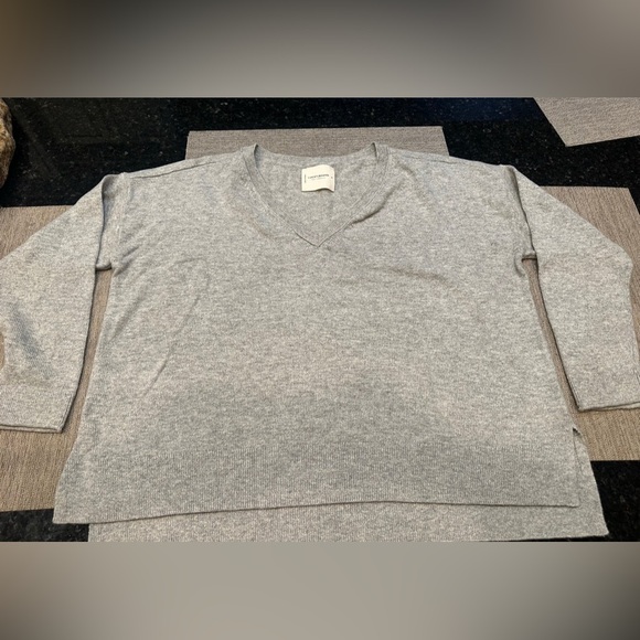 Lucky Brand Women’s Gray V-Neck Sweater Size XL - Picture 1 of 5